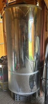 Nerezová izolovaná nádrž