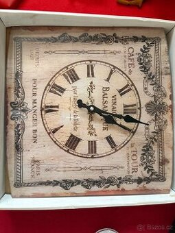 Skleněné hodiny, vintage design, béžové, římské číslice