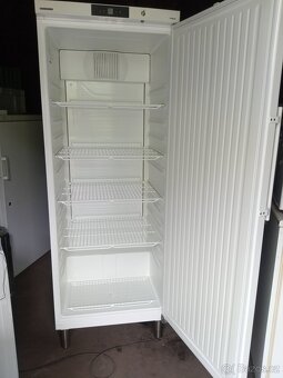 Gastro chladnička ( chladicí skříň) Liebherr Profi line