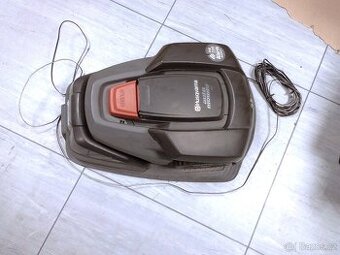 Husqvarna Automower 105 -automatická robotická sekačka