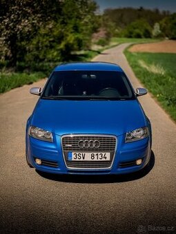 Audi A3 2.0 TDi 103kW S-line Sprint blau