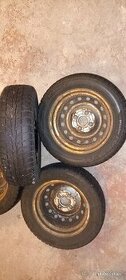 Zimní pneumatiky R 13.   4 kusy, kompletně