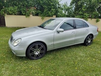 Mercedes Benz w211 - 1