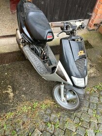 Aprilia SR - 1