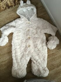 Prodám zimní, chlupatkovou kombinézku vel. 62 cm.