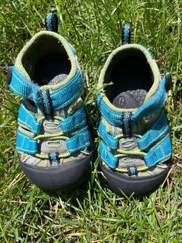keen sandale 22