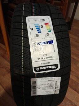 225/45 R17