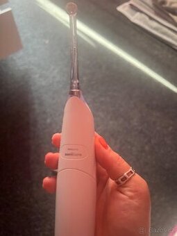 Zubni sprcha philips sonicare HX8340