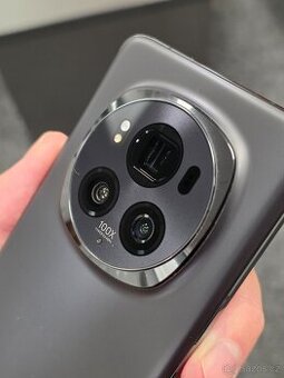 Honor Magic 6 Pro – top stav, záruka do 08/2027