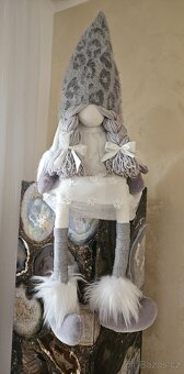 Dekorační veliký vánoční skřítek