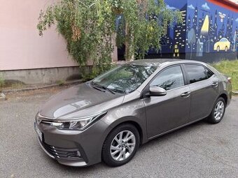 Toyota Corolla 1.6i Automat 2016