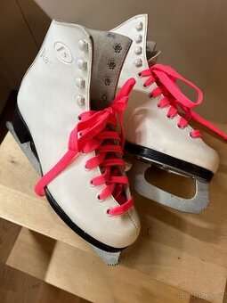 Brusle Botas Nancy vel.36