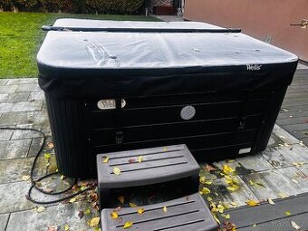 Akrylátová výřivka