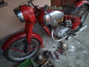 Jawa 250 perák 1952 s tp