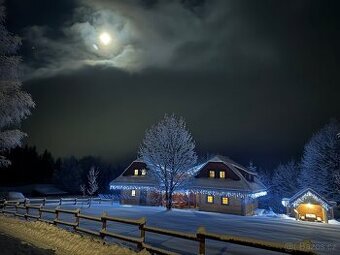 NA PREDAJ REKREAČNÁ DREVENICA, 20 lôžok, wellness, Klokočov