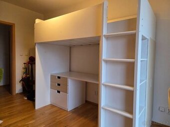 Ikea Smastad vyvýšená patrová postel