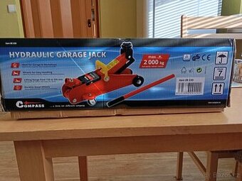 Prodám hydraulický hever pojízdný