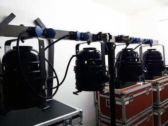 Rozvodné tyče, Alubary, 2m, 4x 230V/16A zásuvka, IN/OUT ILME