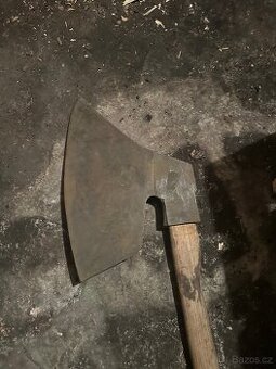 Tesařské sekery - 1