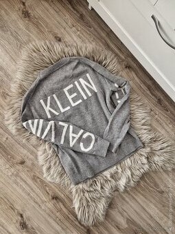 svetřík Calvin Klein