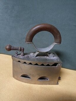 Starožitná sběratelská žehlička