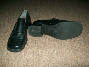 Dámské boty vel. 42