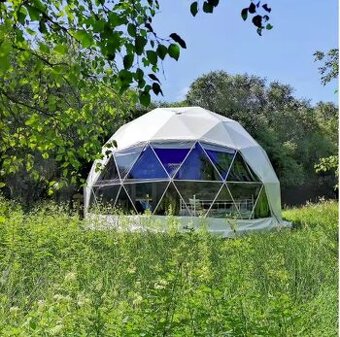 Luxusní glamping kopule 6 m – skladem v ČR