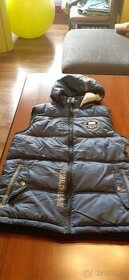 Chlapecká vesta z CA- vel.182