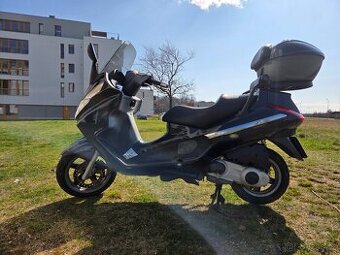 Piaggio X8, 125 cm3, 11 kW