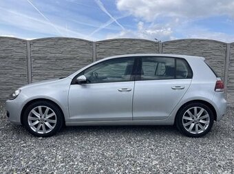 Volkswagen Golf 1.6TDi 105PS 6 HIGHLINE TOP