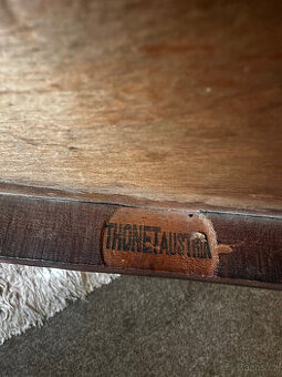 “Thonet Austria” 4x židle a stůl z ohýbaného dřeva