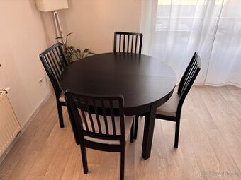 Rozkládací stůl + 4 židle