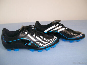 Kopačky  ADIDAS  F 5  - č. 43 1/3