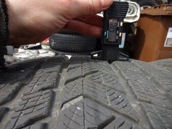 Audi, BMW, VW - 4x zimní Pirelli 295/35/21