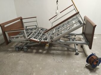 ELEKTRICKÁ POLOHOVACÍ POSTEL VÖLKER se ZÁRUKOU