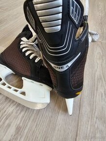 Bauer Supreme ONE.4 EU35