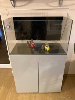Akvarijní komplet vč. technologie