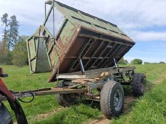 Prodám IFA vlek za traktor bez SPZ.