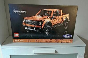 LEGO - Technic (42126) Ford F-150 Raptor