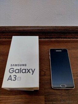 Mobilní telefon Samsung (velikost do kapsy) :)