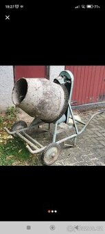 Stavební míchačka