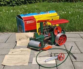 Parní válec Wilesco z roku 1973
