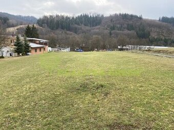 Stavební pozemek k.ú. Lhota u Vsetína, CP 982 m2