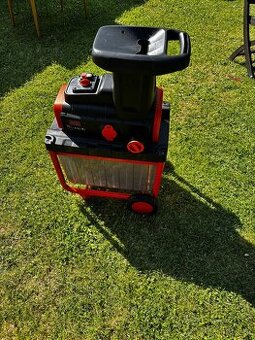 Black&Decker drtička větví,štěpkovač