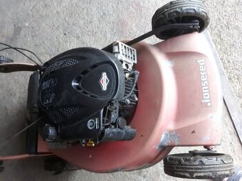 sekačka Jonsered