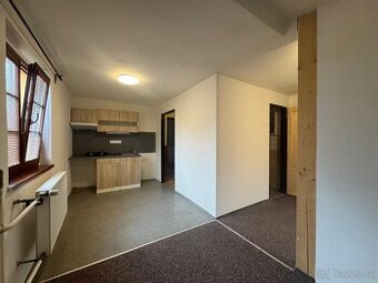 ✨ Pronájem bytu 2+kk (34 m²) – Bulhary, 2. NP