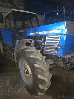 Kolový traktor