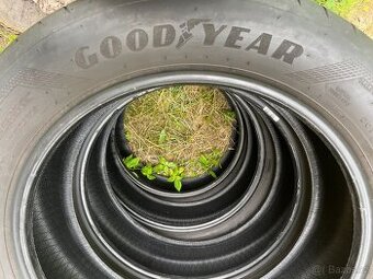 letní pneu GOODYEAR 235/55R19
