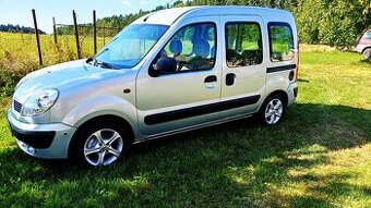 renault kangoo 1.6. benzin ( velmi pekny stav )