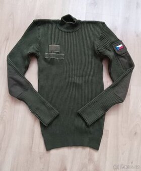 Vojenský svetr 4(44-46)